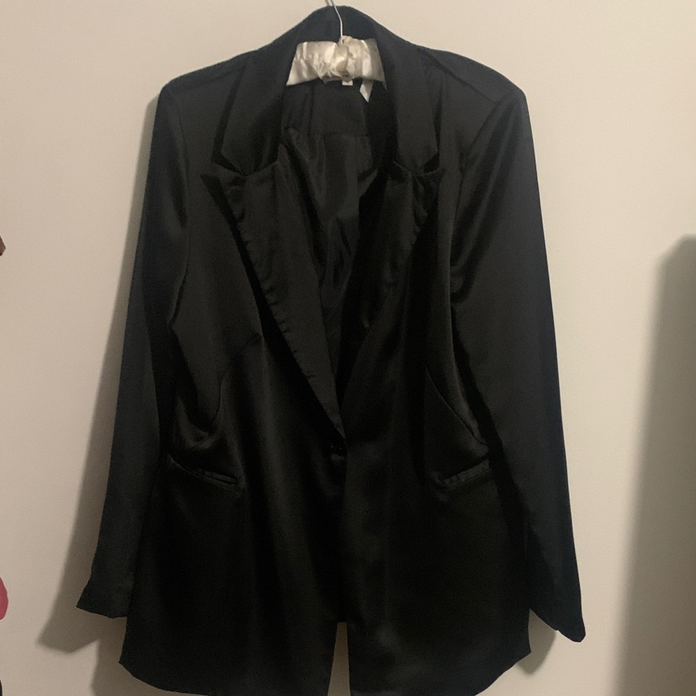 Elegant Cleo Silky Black Women's Blazer